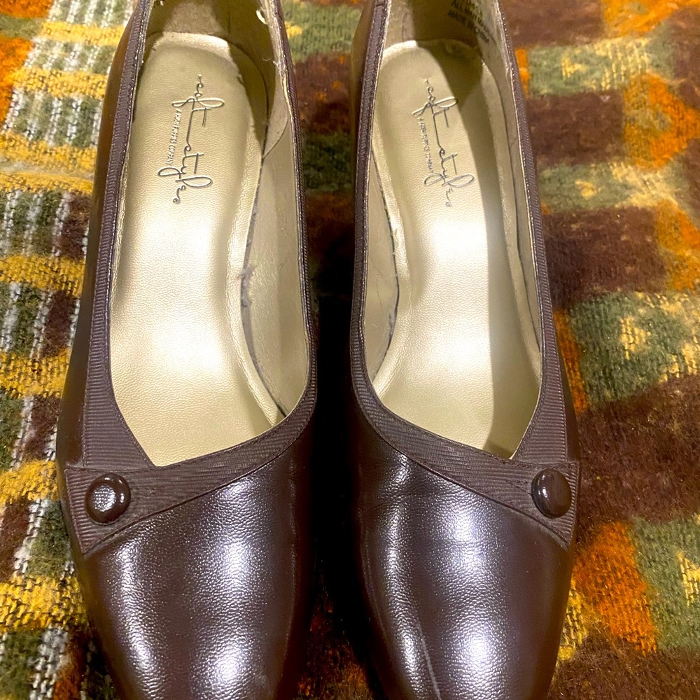Wonderful dress up pumps size 8